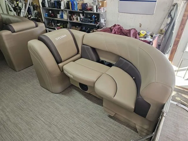 Slide: The Image of Sylvan Mirage 8522 CLZ 2025 - 4