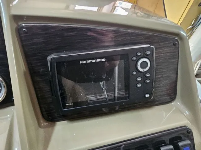 Slide: The Image of Sylvan Mirage 8522 CLZ 2025 - 9