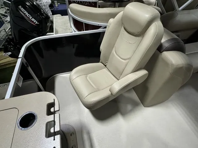 Slide: The Image of Sylvan 8522 Party Fish 2023 - 13