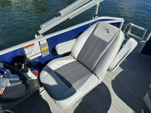 Slide: The Image of Bennington 20SLGX 2022 - 6