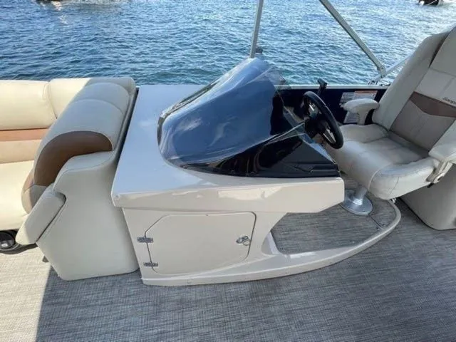 Slide: The Image of Godfrey San Pan 2500 SB 2019 - 12