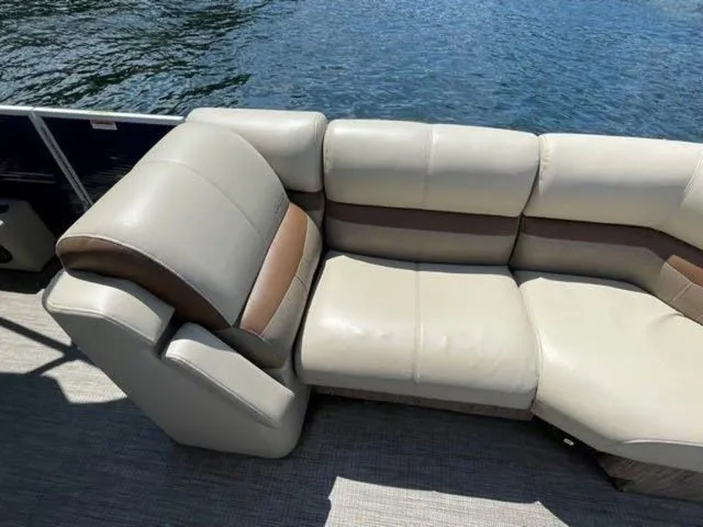 Slide: The Image of Godfrey San Pan 2500 SB 2019 - 13