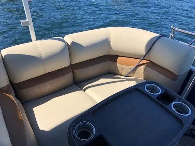 Slide: The Image of Godfrey San Pan 2500 SB 2019 - 15