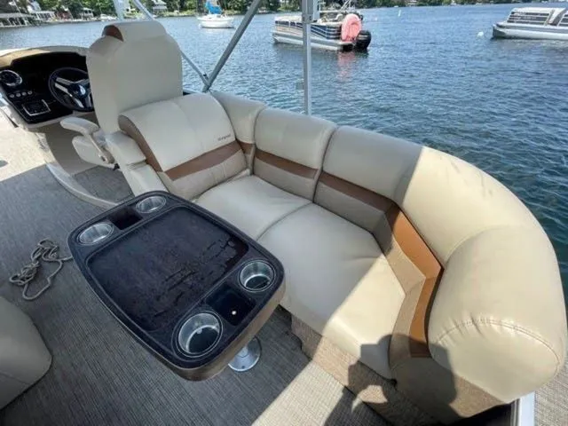 Slide: The Image of Godfrey San Pan 2500 SB 2019 - 7