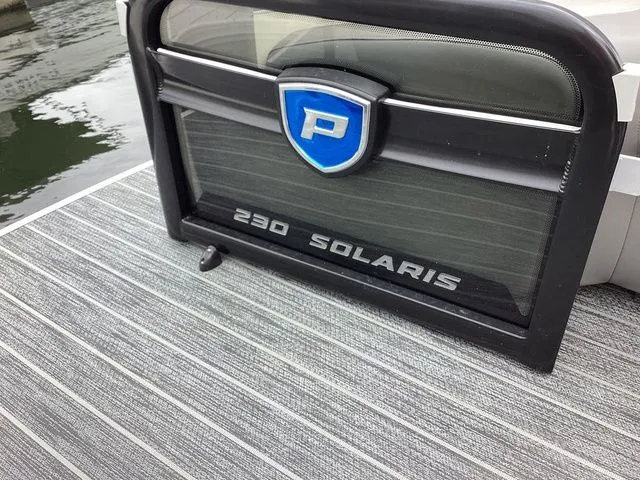 Slide: The Image of Premier 230 Solaris RL 2024 - 9