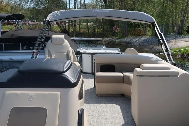 Slide: The Image of Premier 230 SunSation Angler 2024 - 14