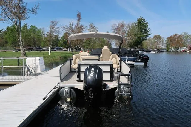 Slide: The Image of Premier 230 SunSation Angler 2024 - 4