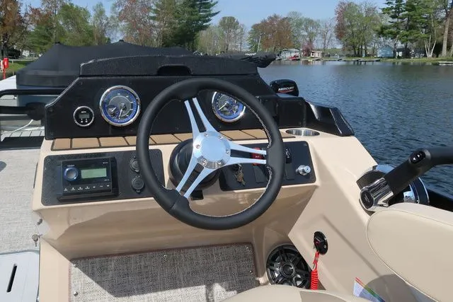 Slide: The Image of Premier 230 SunSation Angler 2024 - 8