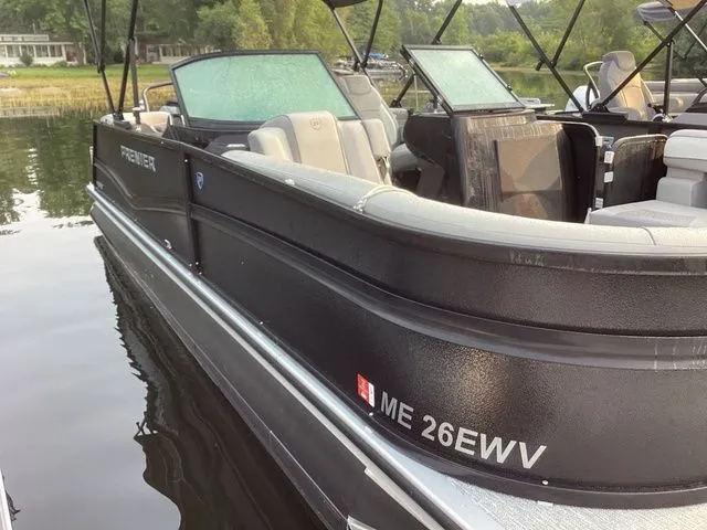 Slide: The Image of Premier 250 Solaris Sport 2024 - 14