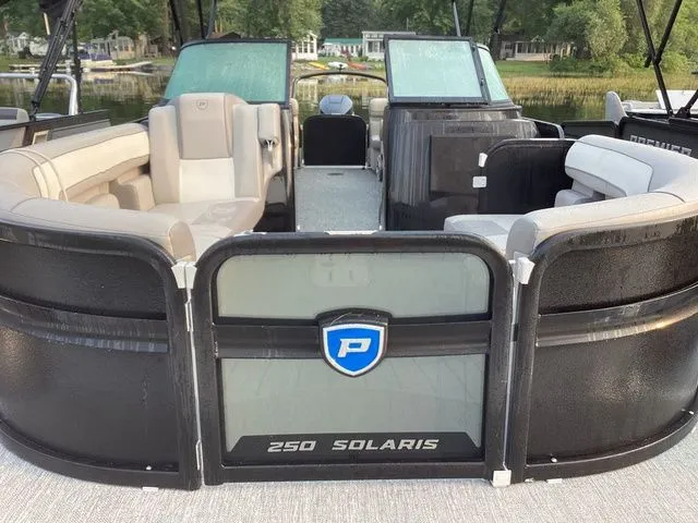 Slide: The Image of Premier 250 Solaris Sport 2024 - 2