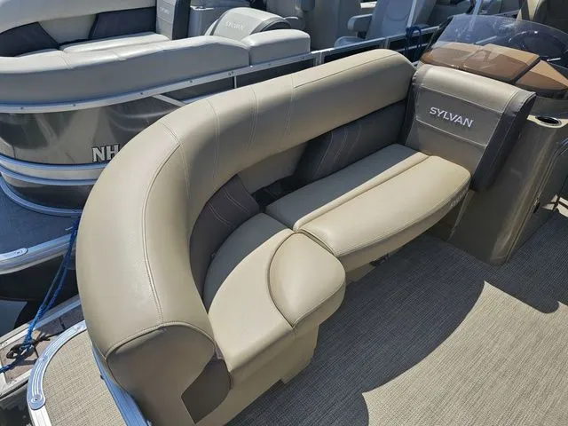 Slide: The Image of Sylvan Mirage 8522 LZ 2024 - 3