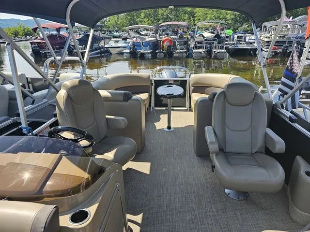 Slide: The Image of Sylvan Mirage 8522 LZ 2024 - 5