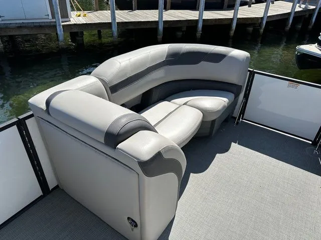 Slide: The Image of Sylvan L1 DLZ 2024 - 3