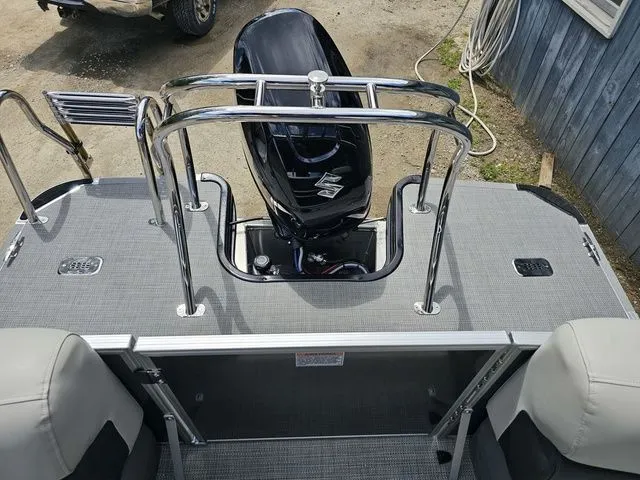 Slide: The Image of Sylvan MIRAGE 8524LZ 2025 - 11