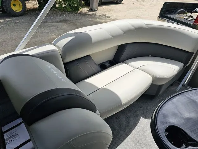 Slide: The Image of Sylvan MIRAGE 8524LZ 2025 - 9