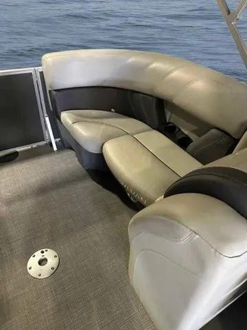 Slide: The Image of Sylvan 8520 LZ 2022 - 5