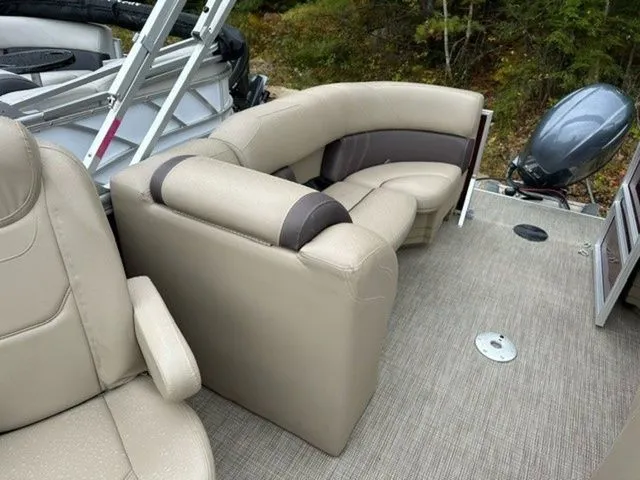 Slide: The Image of Sylvan Mirage 8522 LZ 2022 - 6