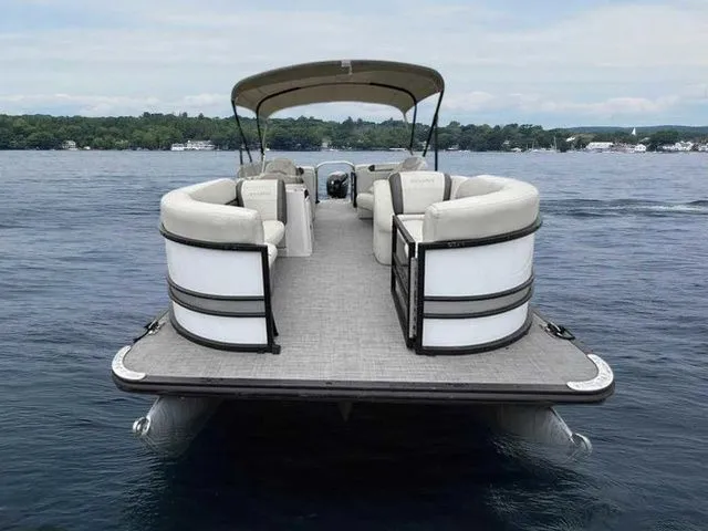 Slide: The Image of Sylvan X3 2023 - 1