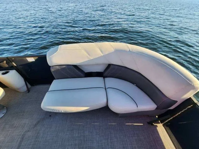 Slide: The Image of Sylvan X1 2023 - 6