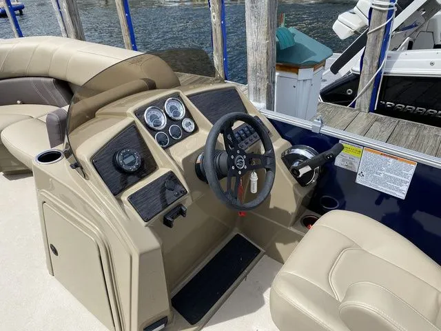 Slide: The Image of Sylvan MIRAGE 820LZ 2023 - 11