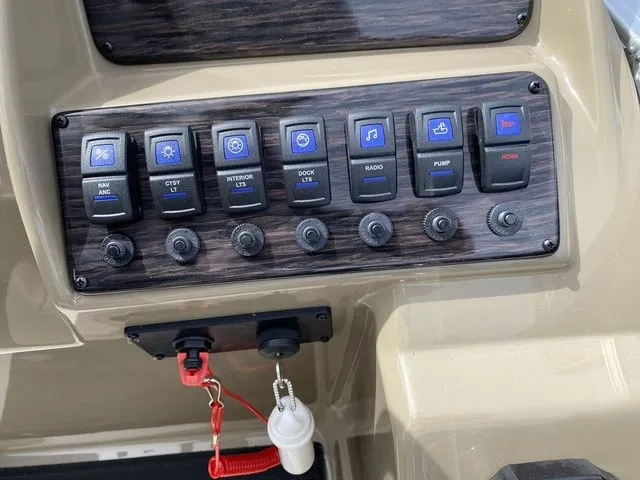 Slide: The Image of Sylvan MIRAGE 820LZ 2023 - 14