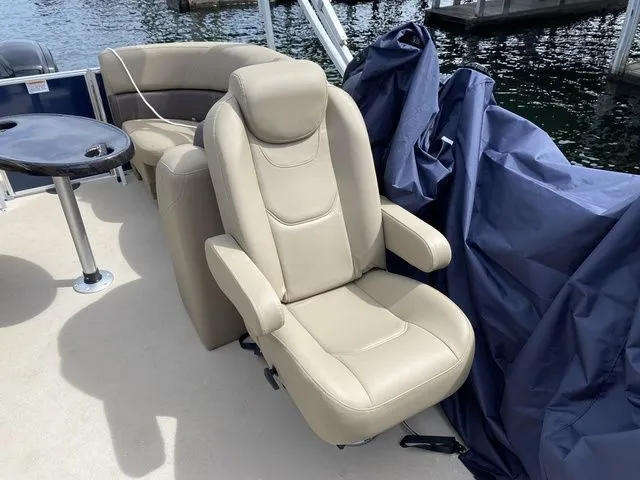 Slide: The Image of Sylvan MIRAGE 820LZ 2023 - 19