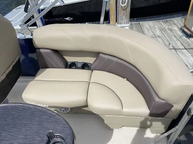 Slide: The Image of Sylvan MIRAGE 820LZ 2023 - 9