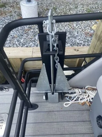 Slide: The Image of Sylvan L-1 DLZ - LOADED 2023 - 13