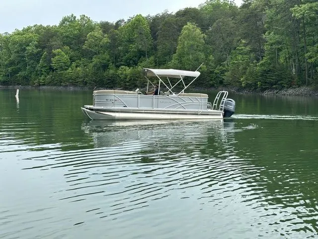 Slide: The Image of Sylvan 8524 Mirage LZ 2023 - 7