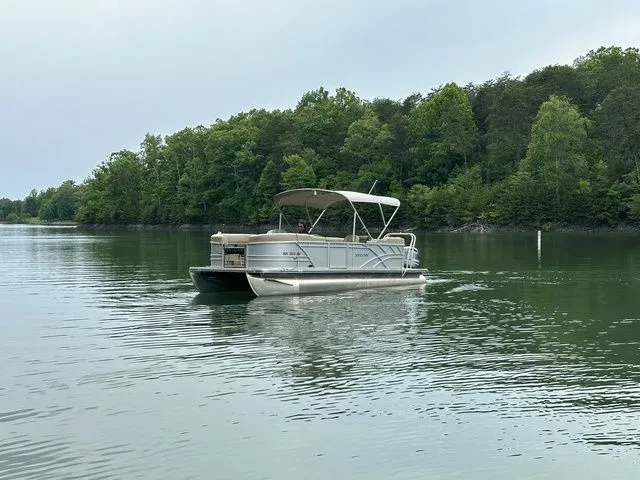 Slide: The Image of Sylvan 8524 Mirage LZ 2023 - 8