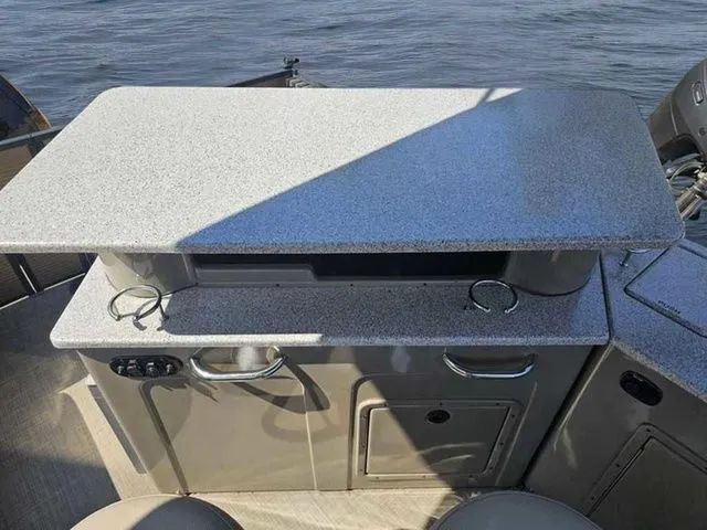 Slide: The Image of Premier Captiva 260 BAR 2015 - 15