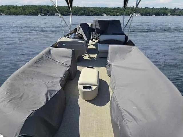 Slide: The Image of Premier Captiva 260 BAR 2015 - 18