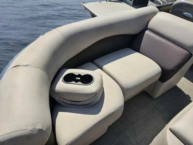 Slide: The Image of Premier Captiva 260 BAR 2015 - 6