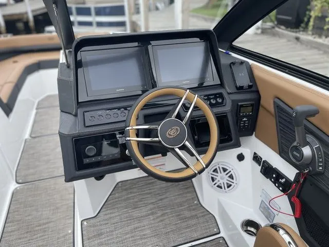 Slide: The Image of Cobalt R8 2025 - 15