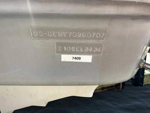 Slide: The Image of 2007 Sea Ray 210 Select boat hull identification number and serial details. - 3
