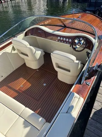 Slide: The Image of Committi Venezia 28 Elegance 2015 - 15