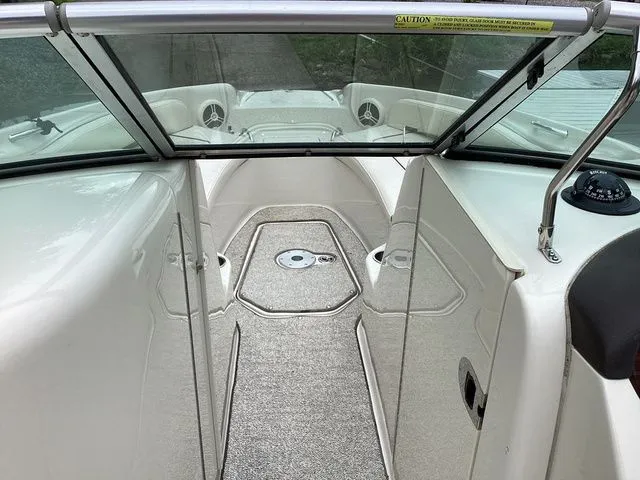 Slide: The Image of Sea Ray 240 Sundeck 2008 - 15