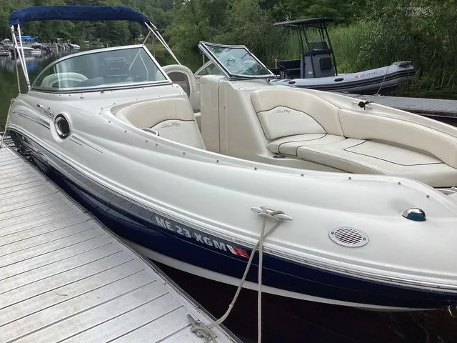 Slide: The Image of Sea Ray 240 Sundeck 2008 - 3