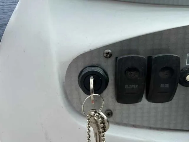 Slide: The Image of Four Winns 190 Horizon 2007 - 15