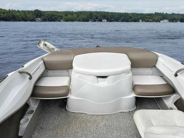 Slide: The Image of Four Winns 190 Horizon 2007 - 4