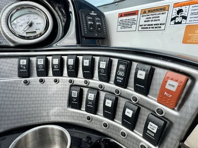 Slide: The Image of Rinker 276 Captiva 2015 - 26