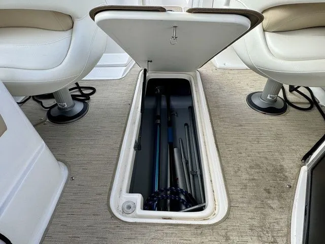 Slide: The Image of Rinker 276 Captiva 2015 - 32