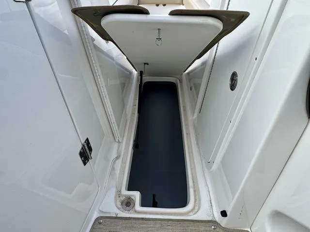 Slide: The Image of Rinker 276 Captiva 2015 - 33