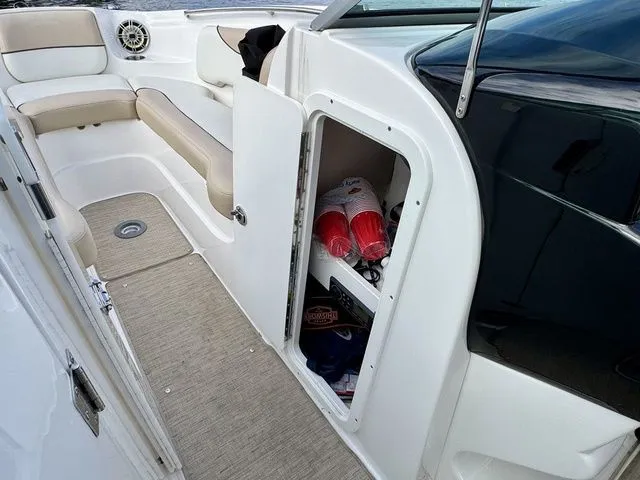 Slide: The Image of Rinker 276 Captiva 2015 - 34