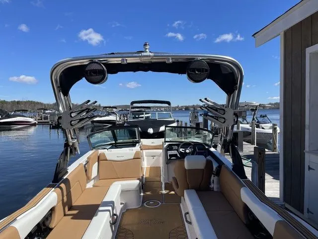 Slide: The Image of MasterCraft NXT24 2024 - 11