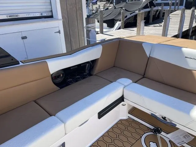 Slide: The Image of MasterCraft NXT24 2024 - 8