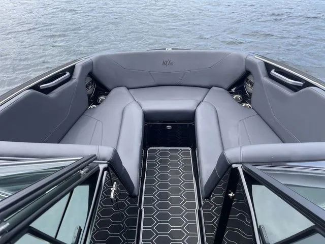 Slide: The Image of MasterCraft NXT22 ICON PACKAGE 2025 - 11