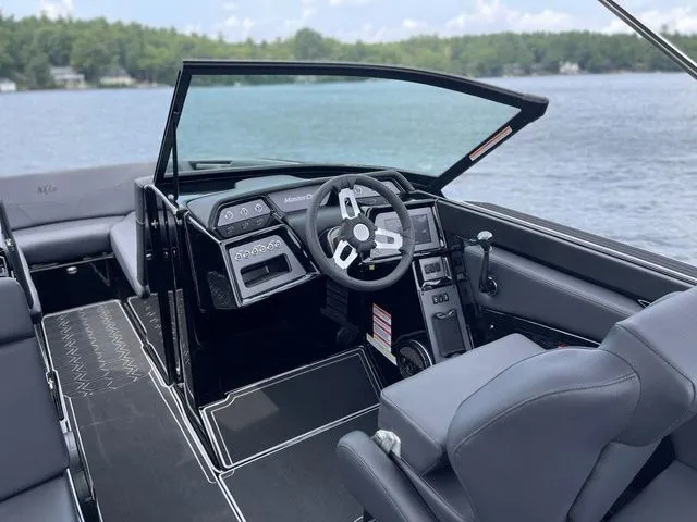 Slide: The Image of MasterCraft NXT22 ICON PACKAGE 2025 - 12