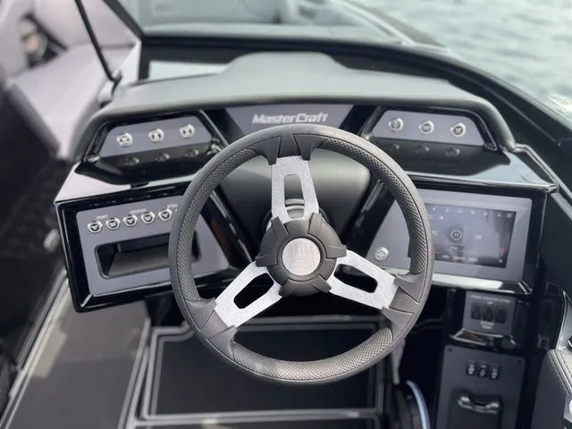 Slide: The Image of MasterCraft NXT22 ICON PACKAGE 2025 - 17