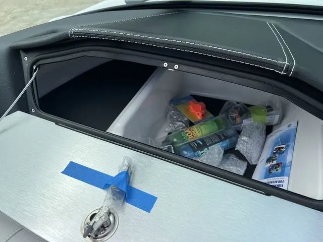 Slide: The Image of MasterCraft X22 2024 - 31